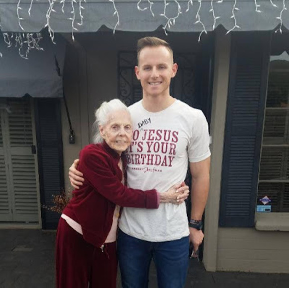 Meet your Posher, Tyler - Picture 1 of 1